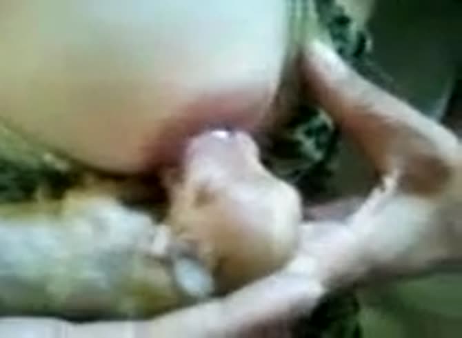 Video :Lady breastfeeding a dog xxx with her big tits